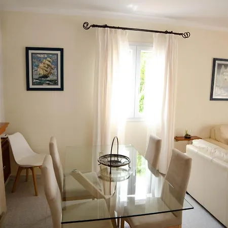 Ana Arenal D'en Castell Villa