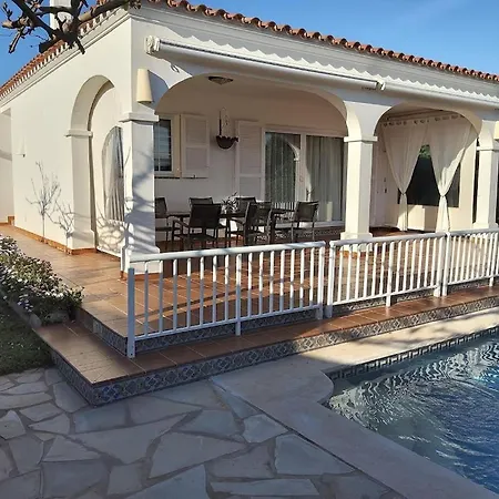 Ana Arenal D'en Castell * Es Mercadal