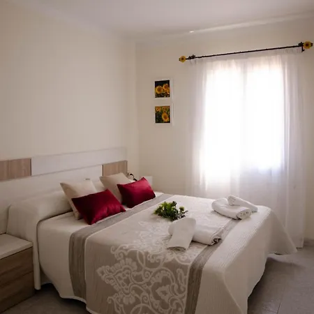 Ana Arenal D'en Castell *